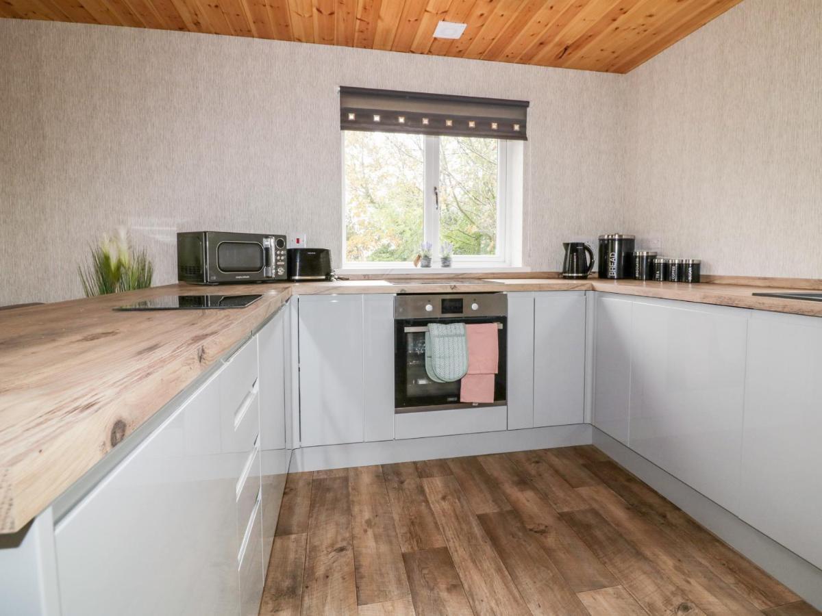 Lodge Two Truro Ngoại thất bức ảnh